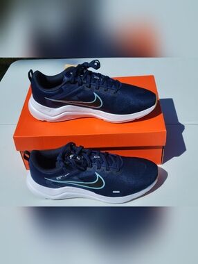 MENS 11 NIKE DOWNSHIFTER 12 – MIDNIGHT NAVY/BLUE – NEW IN BOX